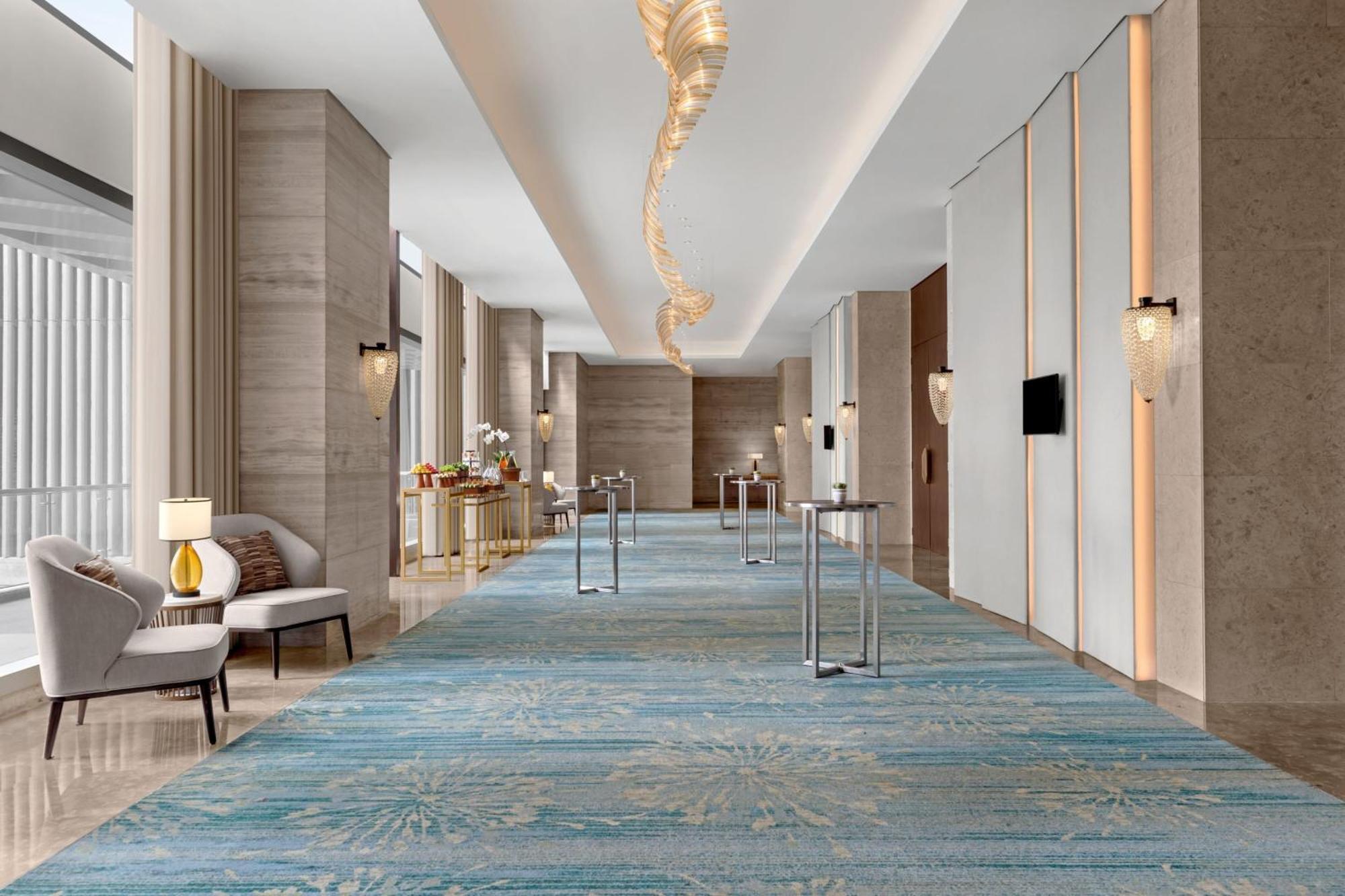 The Westin Manila Hotel Pasig City Exterior foto